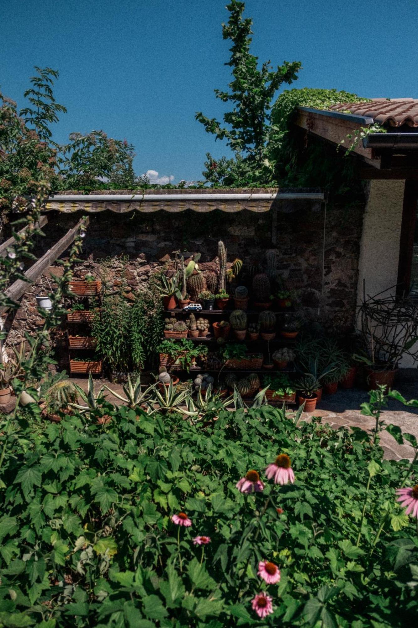 Angerburg Blumenhotel Appiano Sulla Strada Del Vino Esterno foto